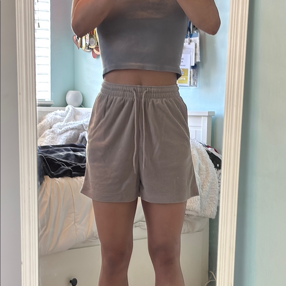 Women's Tan Shorts H&M